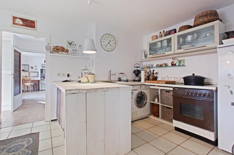 Private Apartment *